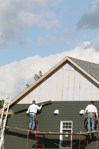 Best Fascia and Soffit Installation  in Toppenish, WA