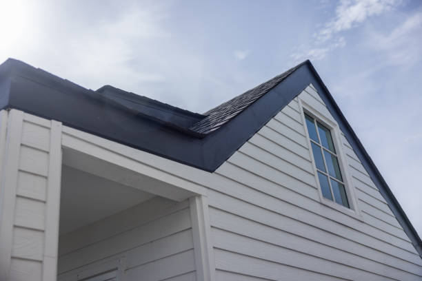Best Custom Siding Design  in Toppenish, WA